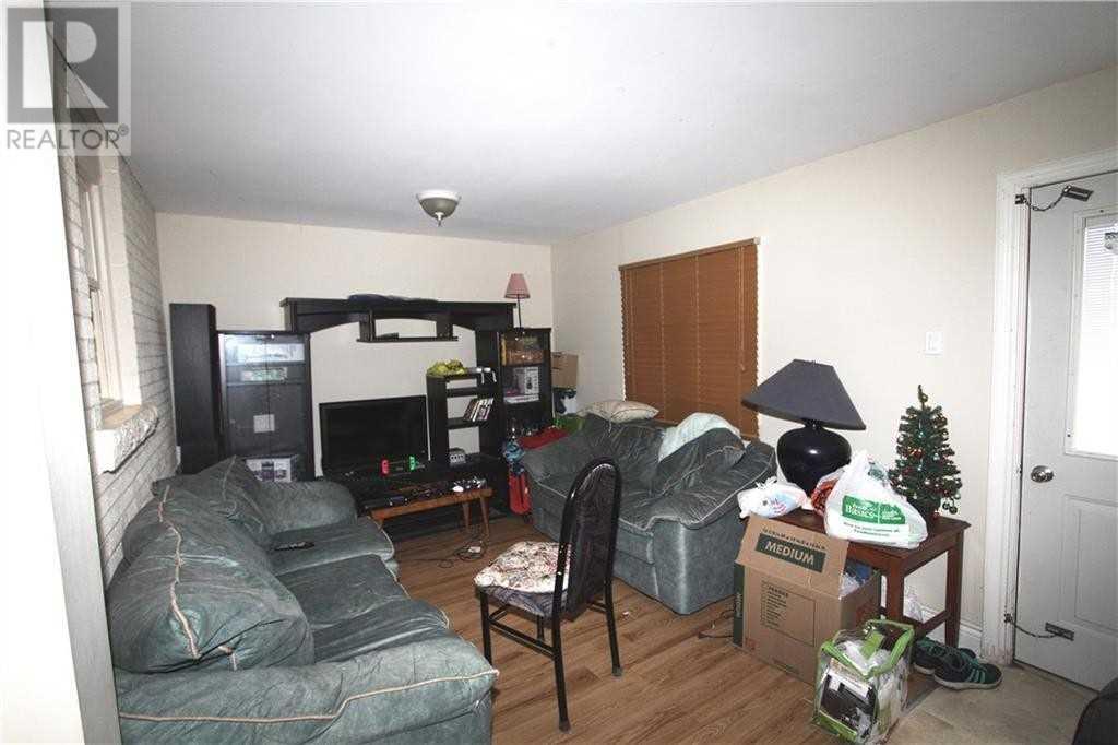 980 Main  St W, Hamilton, Ontario  L8S 1B2 - Photo 2 - X4432831