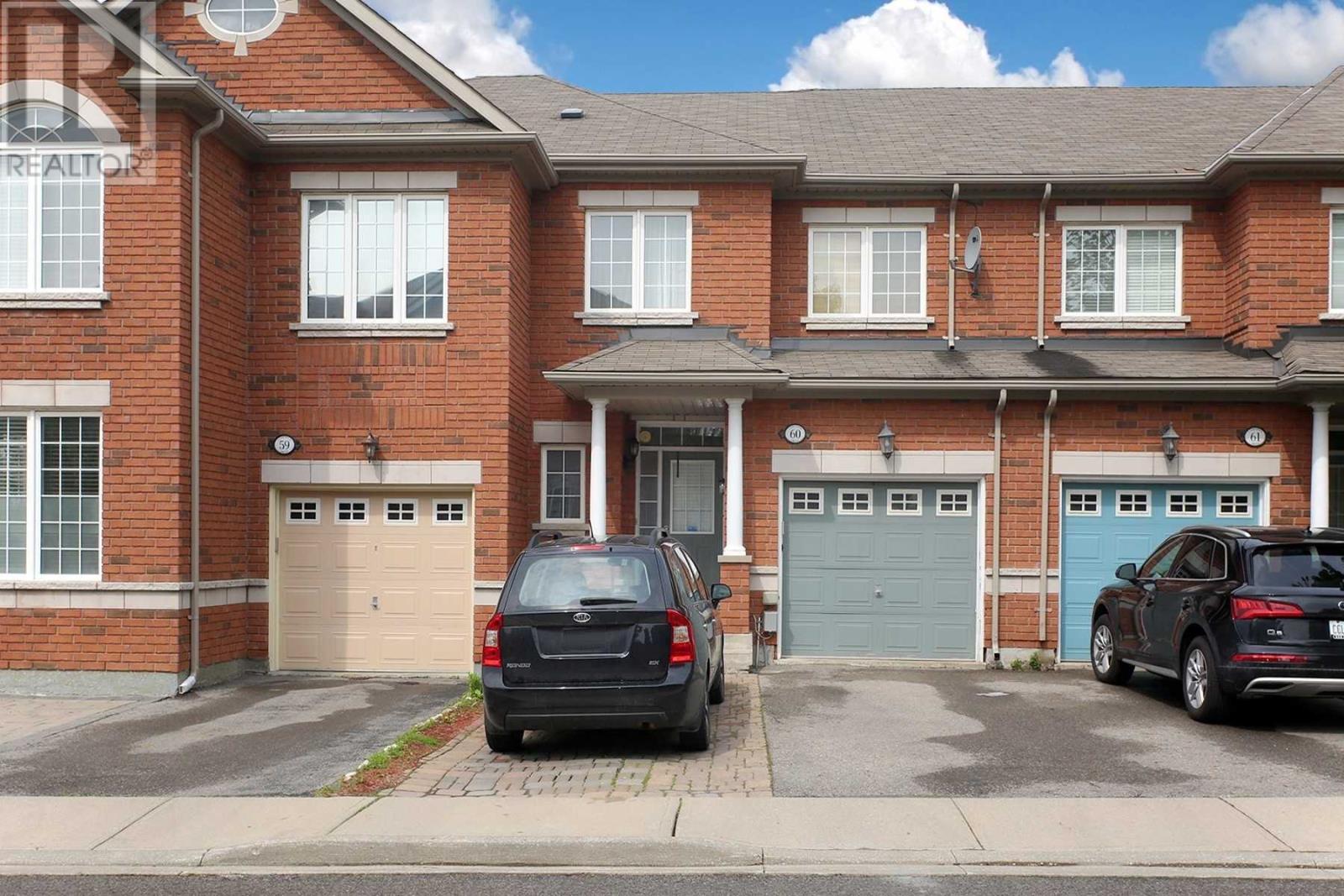 #60 -8 Townwood Dr, Richmond Hill, Ontario  L4E 4Y3 - Photo 1 - N4473860