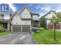 18 STRATHMORE PL, barrie, Ontario