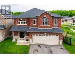 215 PUMPKIN PASS, hamilton, Ontario