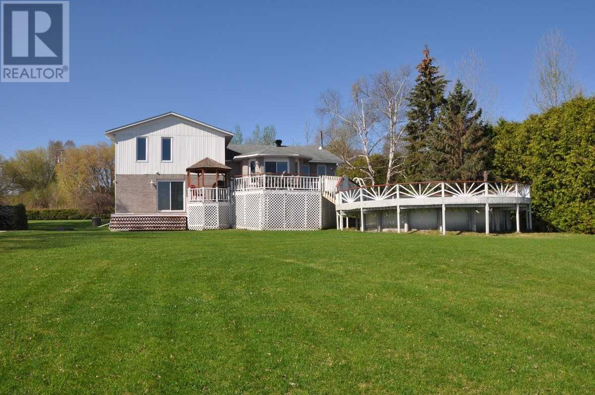 1025 Mountainview Dr, Pembroke, Ontario  K8A 8E3 - Photo 8 - X4498630