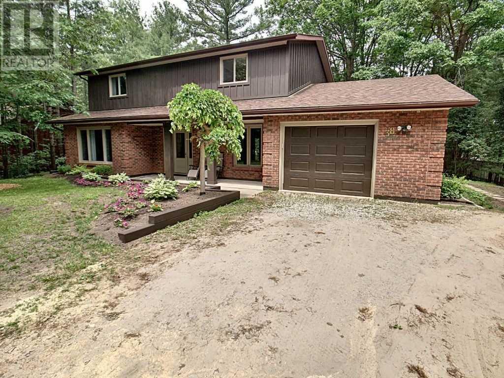 38 Knox Rd E, Wasaga Beach, Ontario  L9Z 2T5 - Photo 2 - S4507004