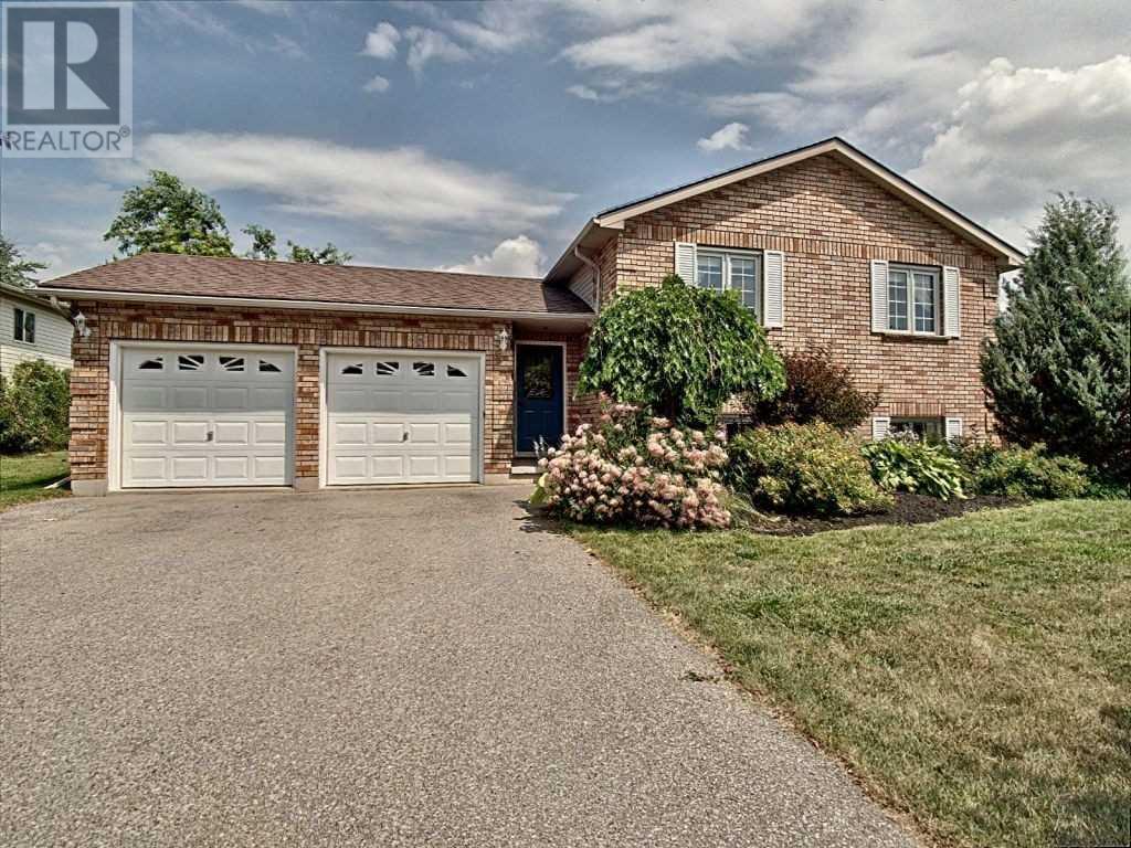 3 Emerson Crt, Brant, Ontario  N3L 4B3 - Photo 1 - X4532707