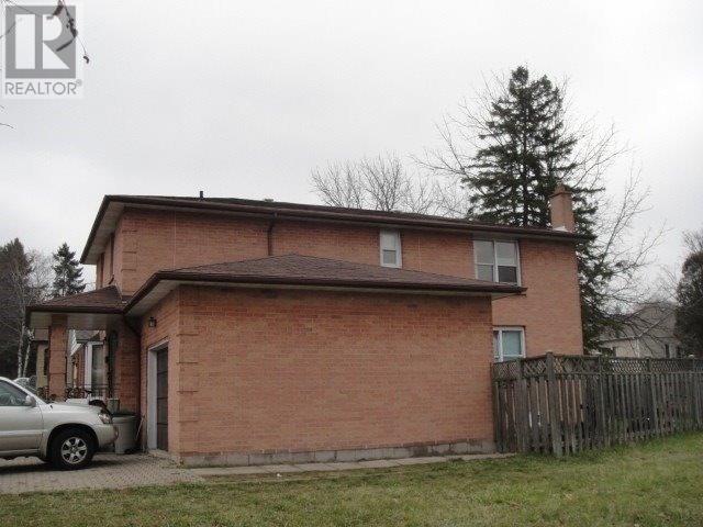 211 Winston Pl, Hamilton, Ontario  L8S 2S8 - Photo 3 - X4538010