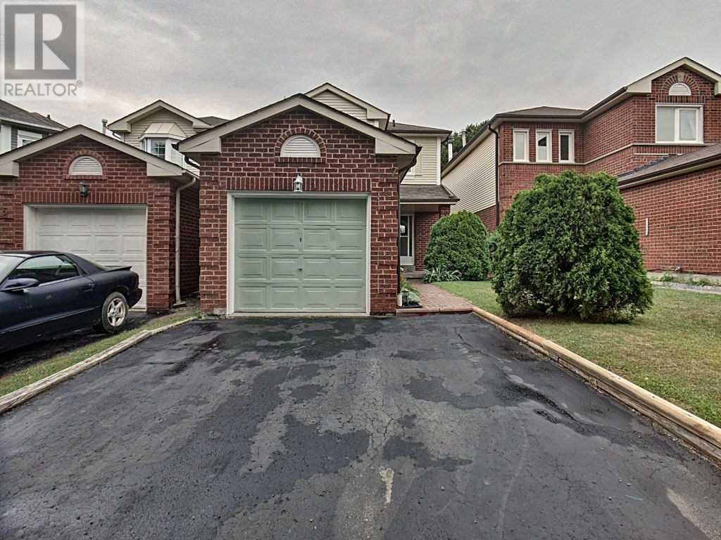 7 Melborne Crt, Whitby, Ontario  L1R 1S2 - Photo 1 - E4542022