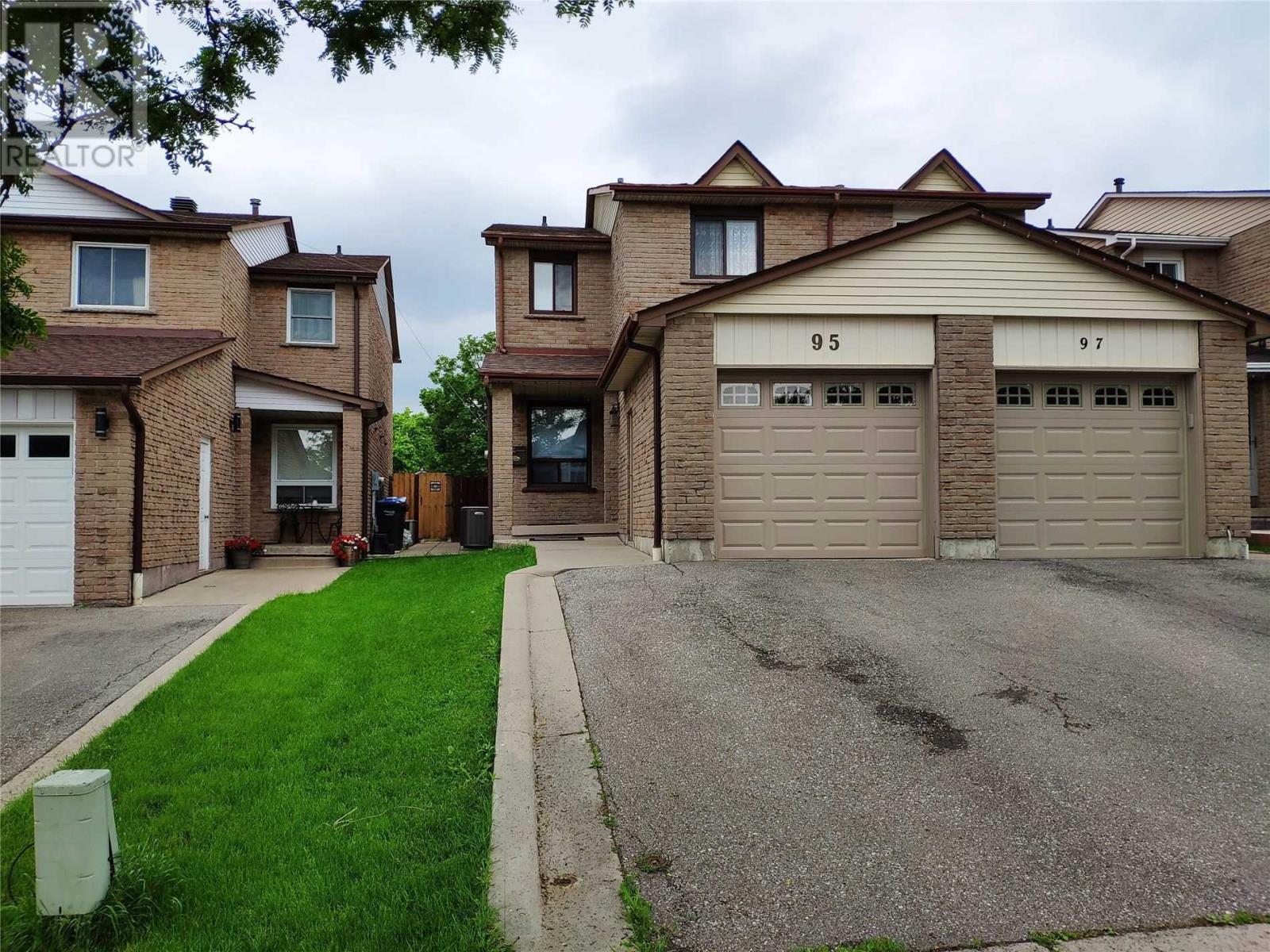 95 Chalfield Lane, Mississauga, Ontario  L4Z 1K8 - Photo 1 - W4547129