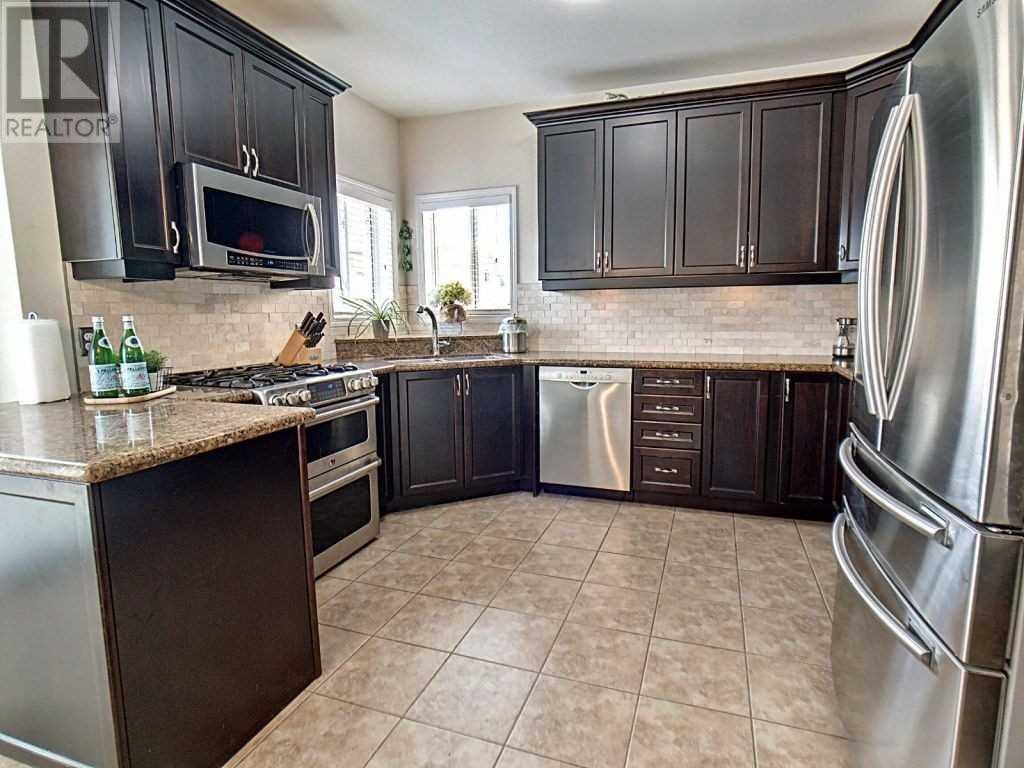 154 The Queensway, Barrie, Ontario  L4M 0B5 - Photo 7 - S4549568