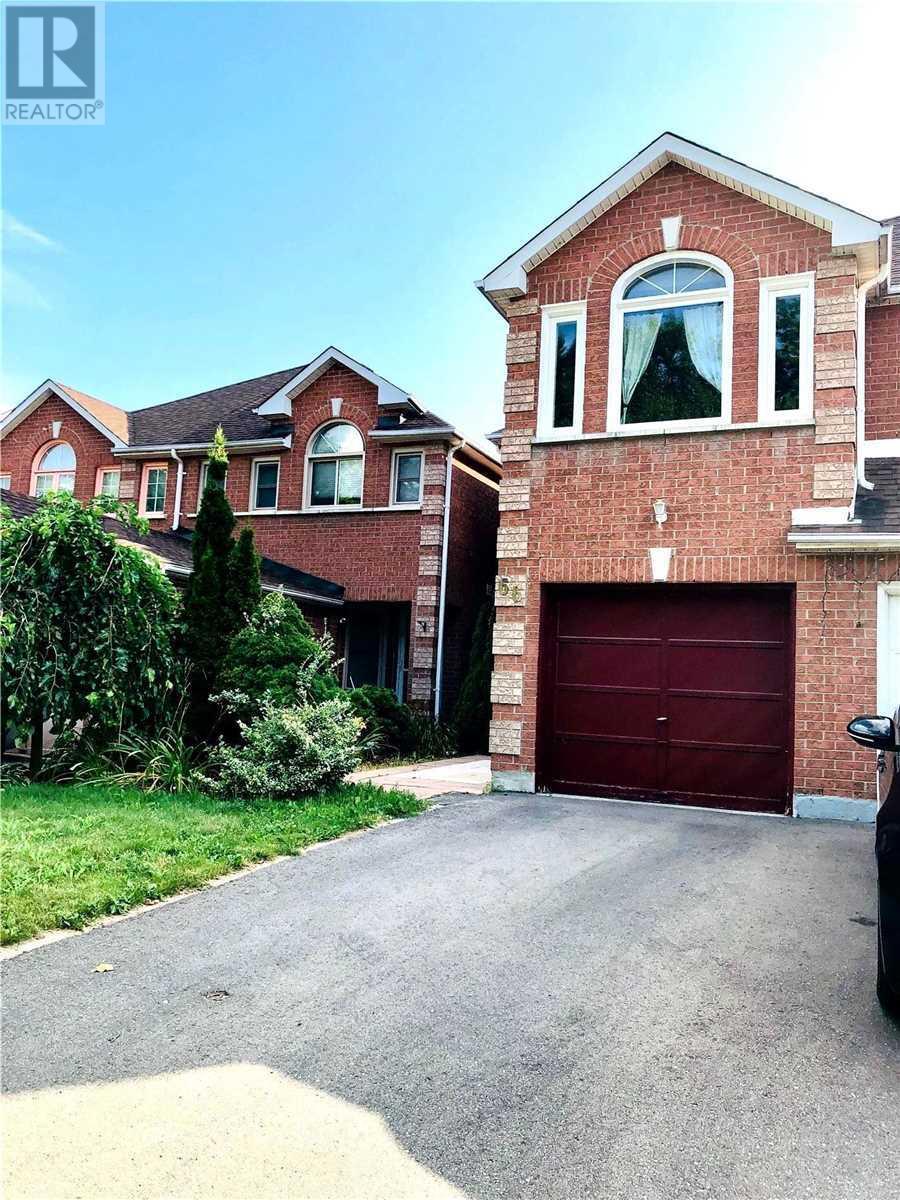 66 Mccleave Cres N, Brampton, Ontario  L6Y 4Y9 - Photo 1 - W4552733