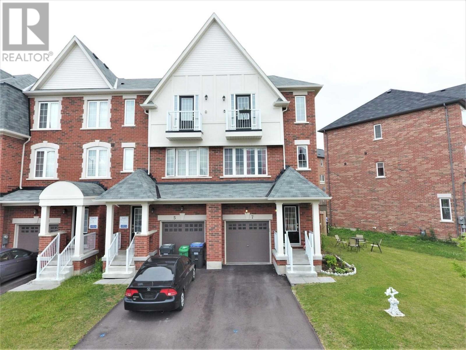 7 SPRUCEWOOD RD, brampton, Ontario