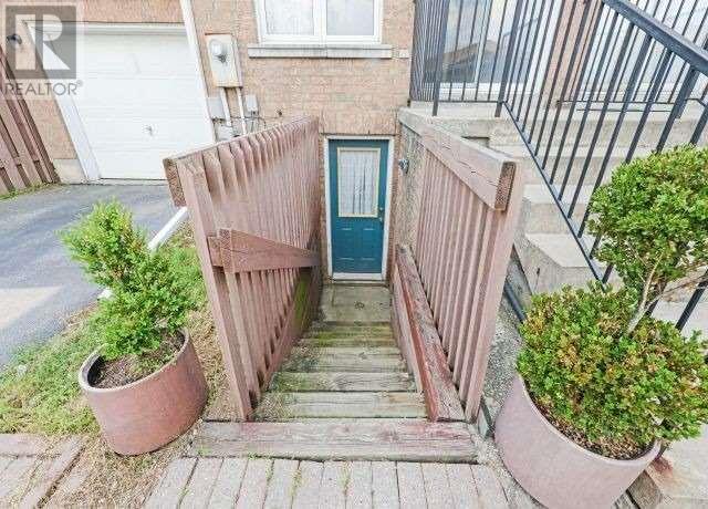 1561 Weston Rd, Toronto, Ontario  M9N 1T4 - Photo 17 - W4553871