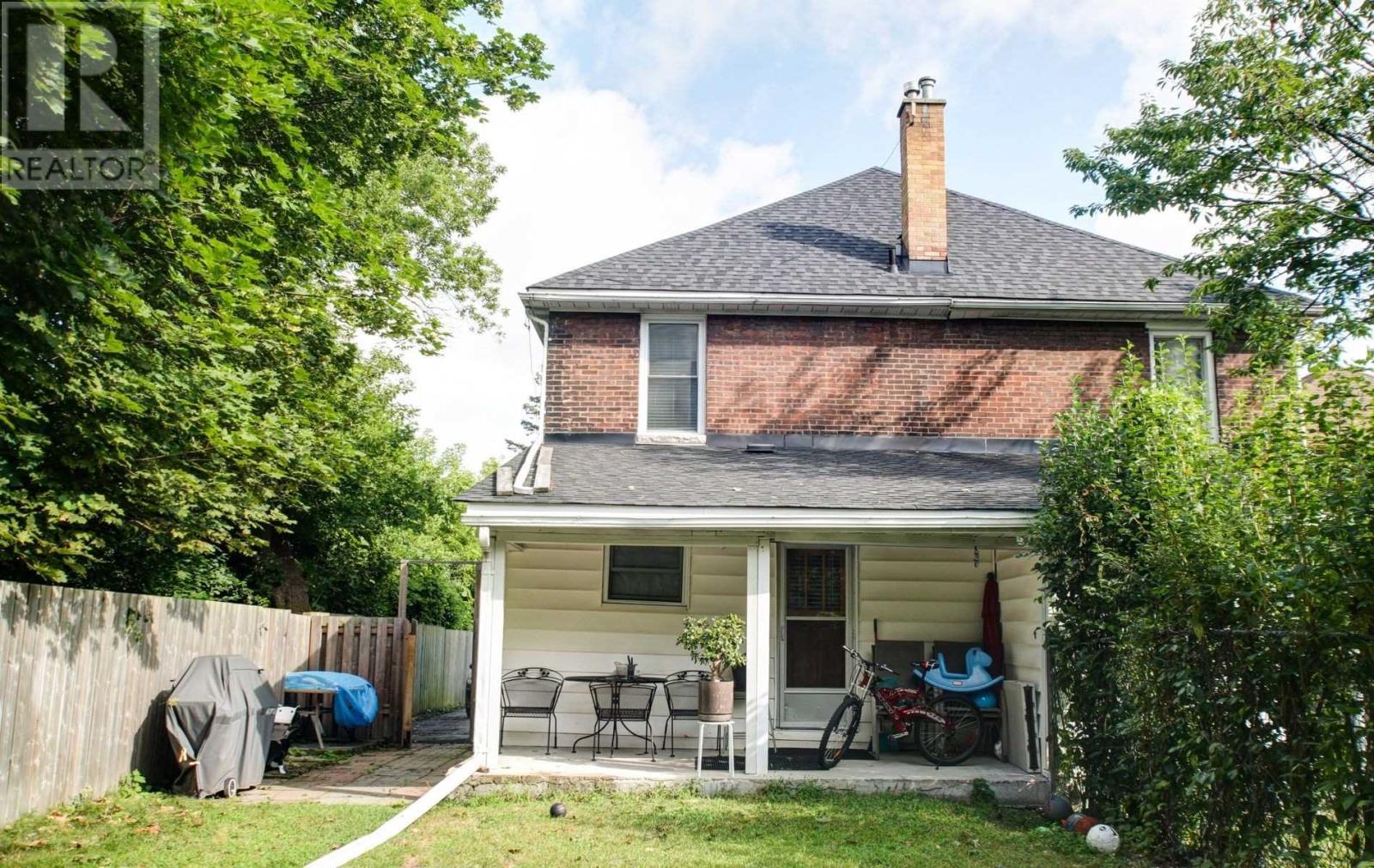 87 Buttonwood Ave, Toronto, Ontario  M6M 2J6 - Photo 20 - W4554122