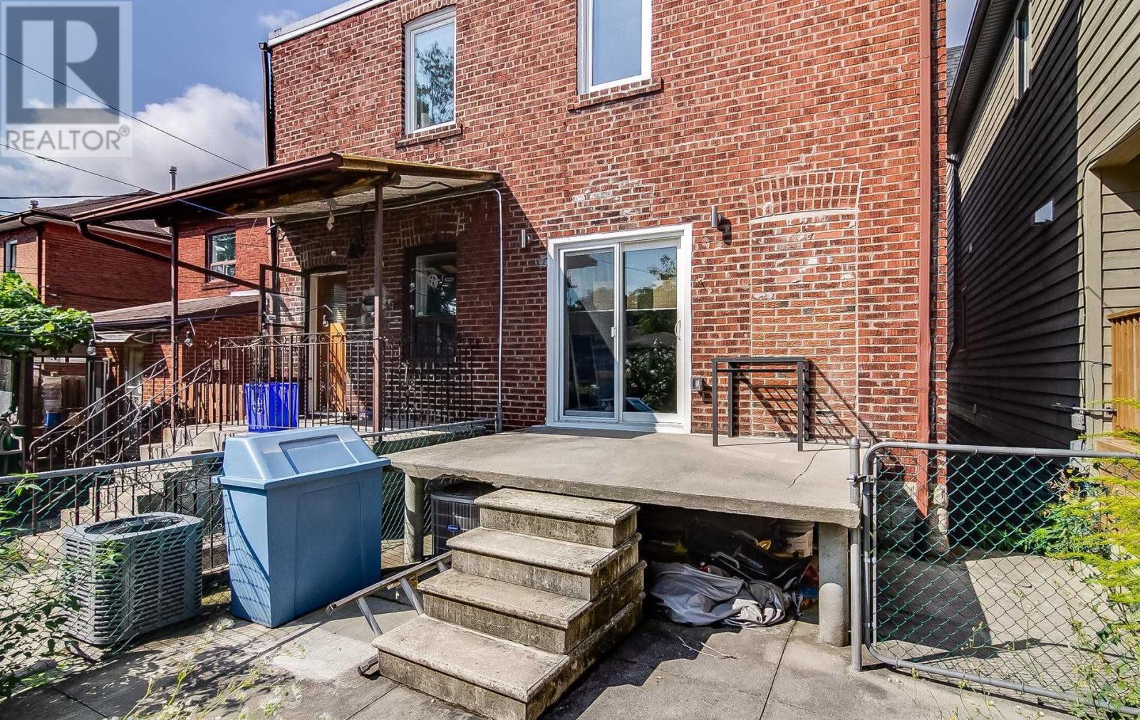 515 Northcliffe Blvd, Toronto, Ontario  M6E 3L4 - Photo 16 - C4554650