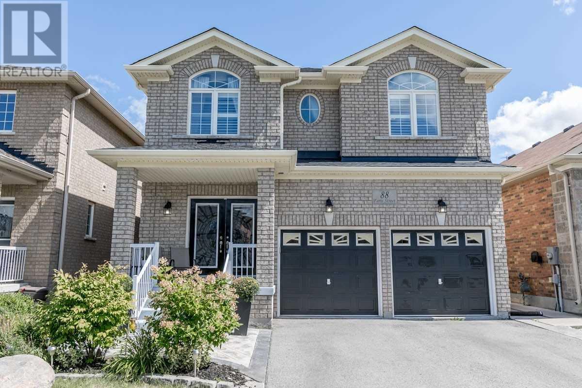 88 Faris St, Bradford West Gwillimbury, Ontario  L3Z 0C6 - Photo 1 - N4555253