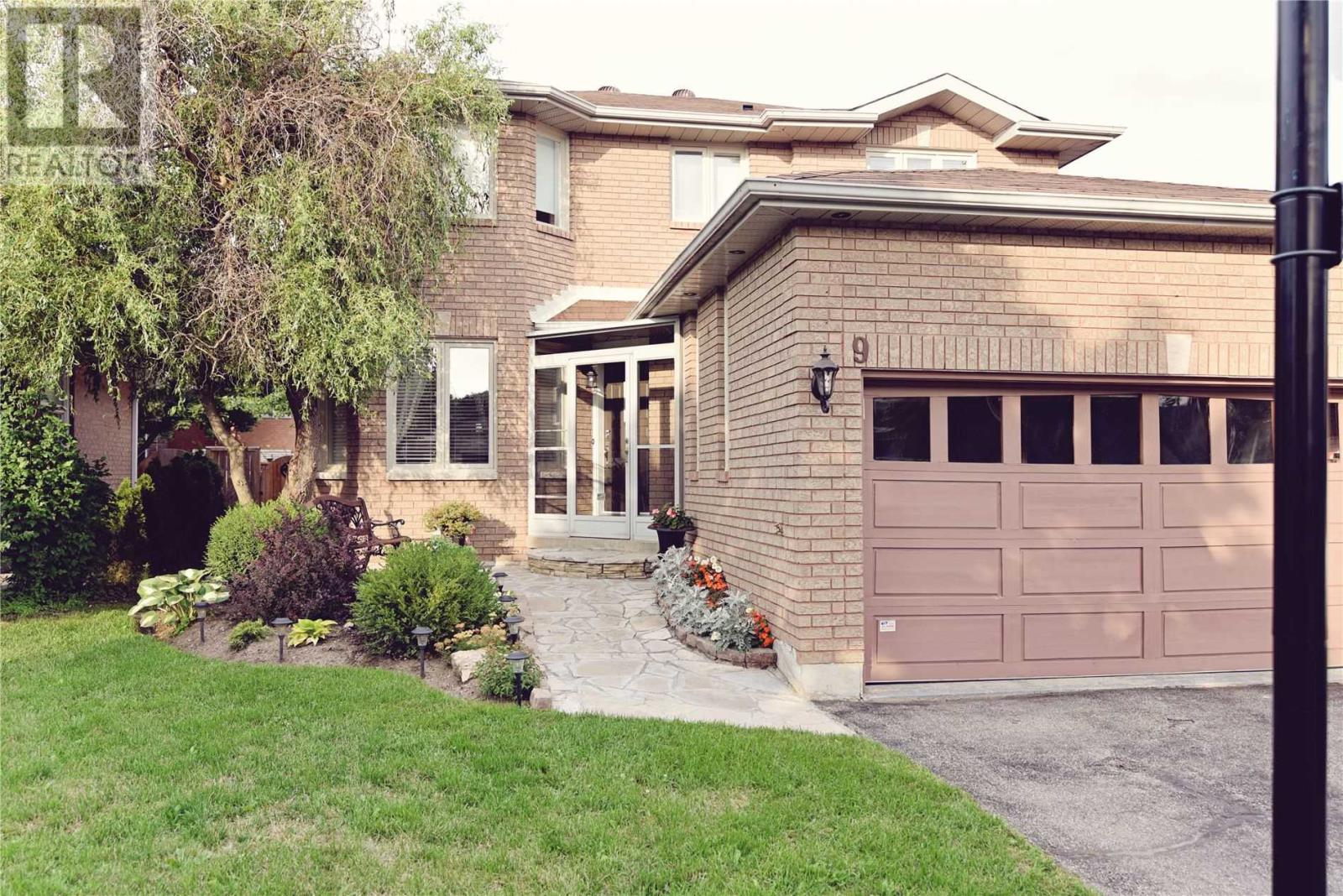 9 GRASETT CRES, barrie, Ontario