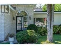 66 BATHGATE DR, toronto, Ontario