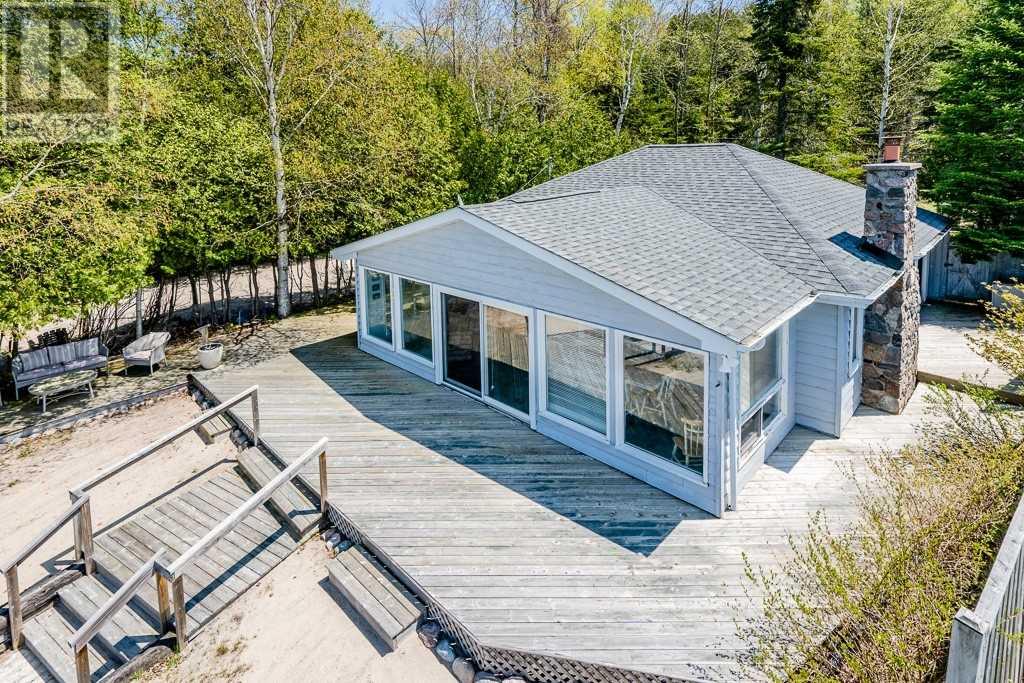 62 East Beach Rd, Tiny, Ontario  L9M 0M6 - Photo 1 - S4558255