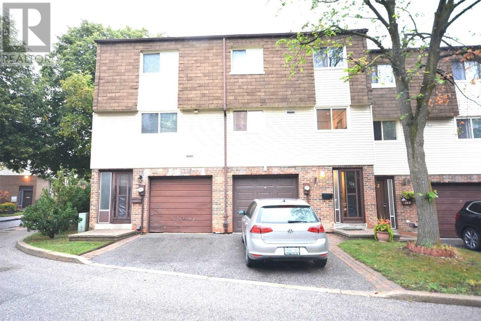 104 Jenny Wrenway, Toronto, Ontario  M2H 2Z2 - Photo 1 - C4558886