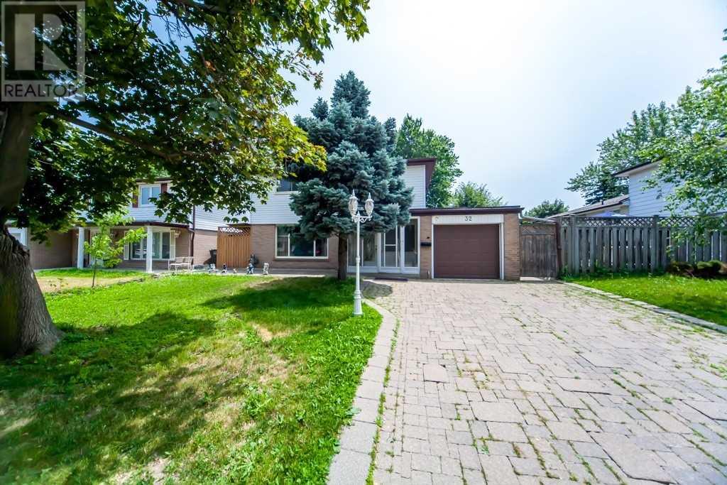 32 WATSON CRES, brampton, Ontario