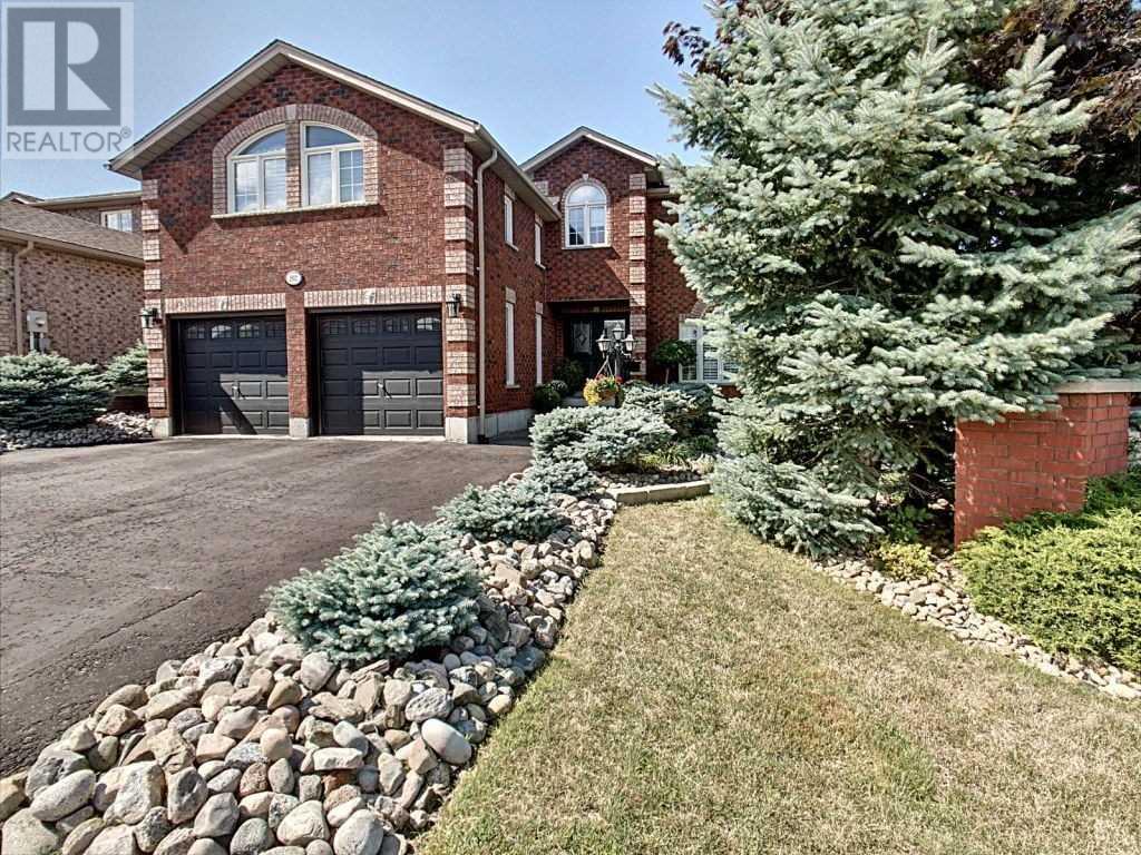 202 Livingstone St E, Barrie, Ontario  L4M 6M4 - Photo 2 - S4560413