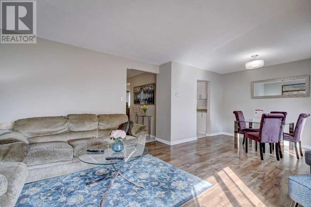 305 Hansen Rd N, Brampton, Ontario  L6V 2Y2 - Photo 6 - W4562949