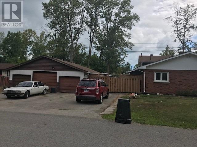 970 Metro Rd N, Georgina, Ontario  L4P 3E9 - Photo 3 - N4566954