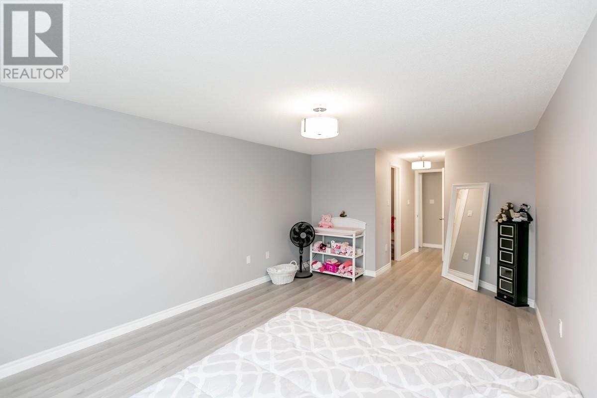 22 Downing Cres, Barrie, Ontario  L4N 8V7 - Photo 14 - S4567094