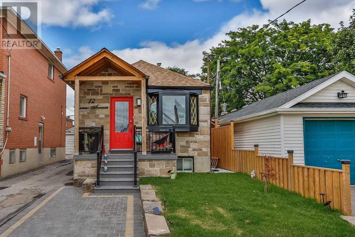 12 Caesar Ave, Toronto, Ontario  M6N 2L8 - Photo 1 - W4566958