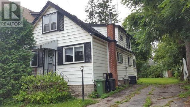 105 Ward Ave, Hamilton, Ontario  L8S 2E8 - Photo 1 - X4567821