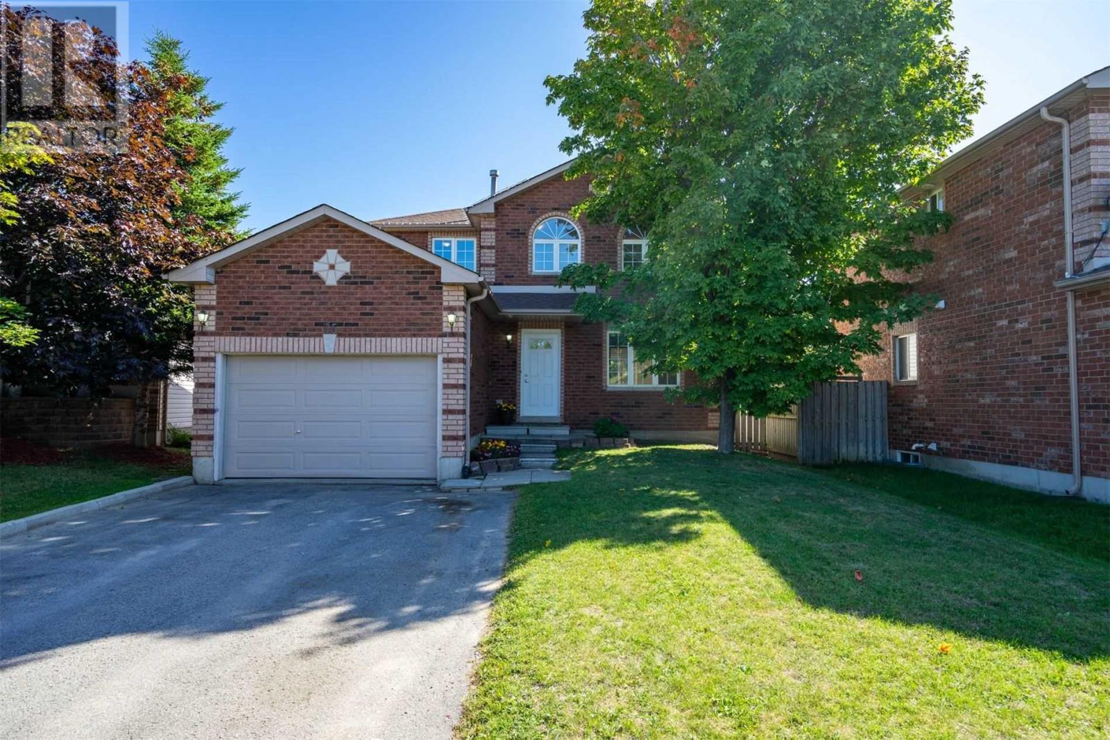 35 HERSEY CRES, barrie, Ontario