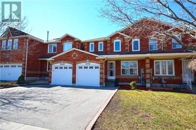 5692 Shillington Dr N, Mississauga, Ontario  L5R 3N7 - Photo 1 - W4568733