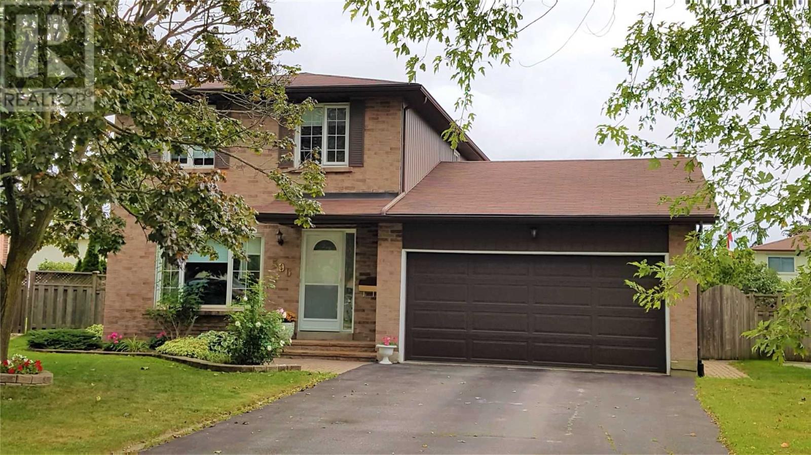 596 BROOKS HOWARD CRT, newmarket, Ontario