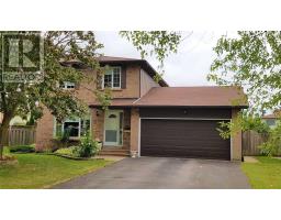 596 BROOKS HOWARD CRT, newmarket, Ontario