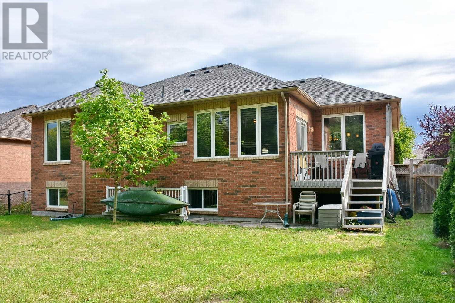 10 Green Pine Cres, Wasaga Beach, Ontario  L9Z 1P6 - Photo 2 - S4570079