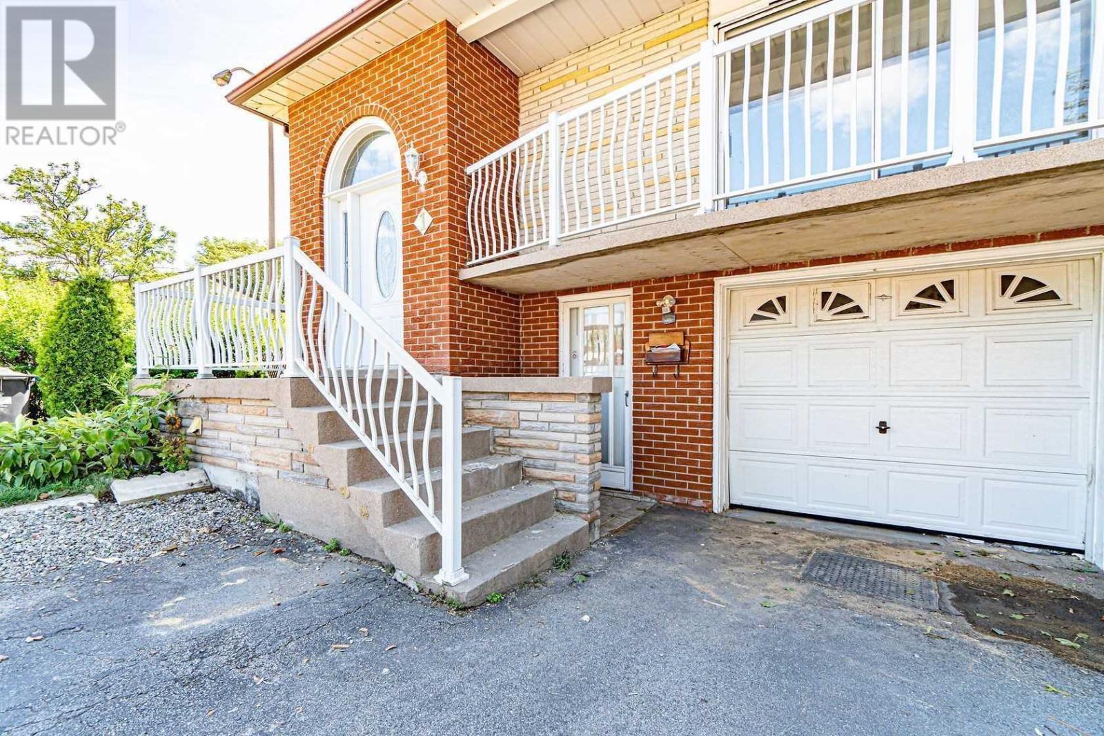 1 ASHFORD CRT, brampton, Ontario