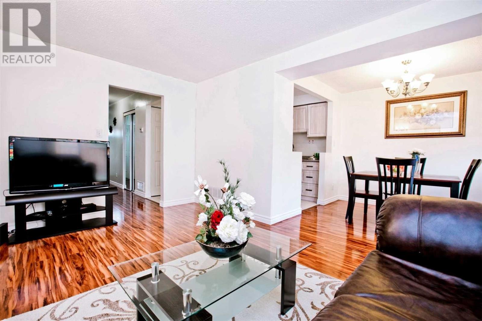 #60 -1040 Bridletowne Circ, Toronto, Ontario  M1W 2H8 - Photo 2 - E4571544