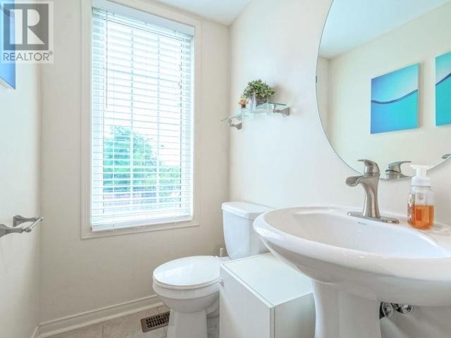 12 Jim Baird Mews, Toronto, Ontario  M3L 0C6 - Photo 10 - W4573812