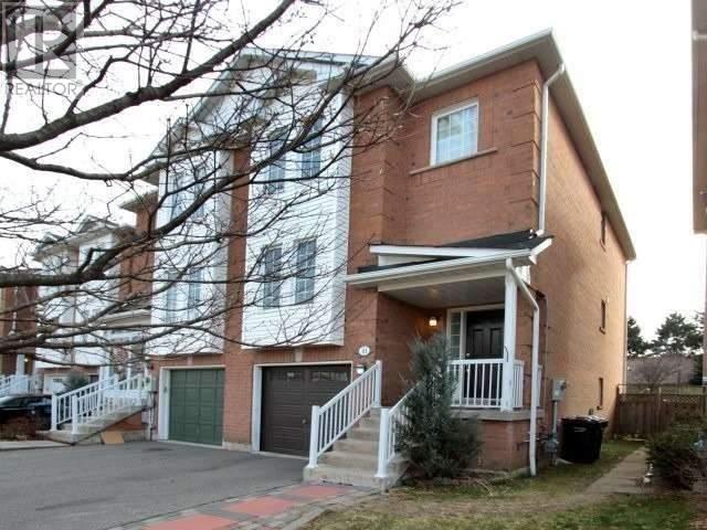 41 Wilmont Crt, Brampton, Ontario  L6X 4Z4 - Photo 2 - W4573919