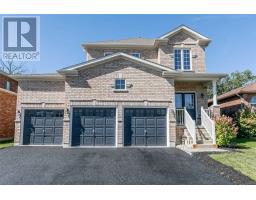 8 WHITE CRES, barrie, Ontario