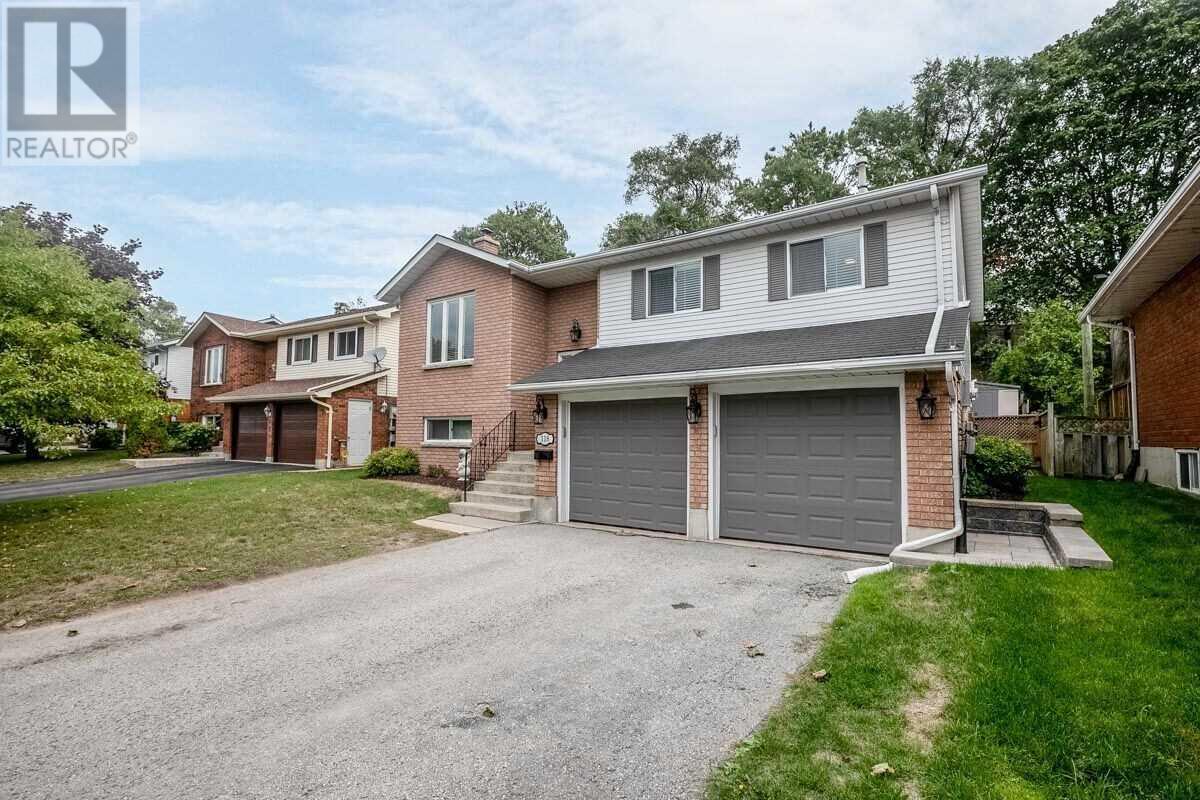 118 Chieftain Cres, Barrie, Ontario  L4N 6J3 - Photo 2 - S4574547