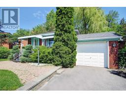 28 FISHLEIGH DR, toronto, Ontario