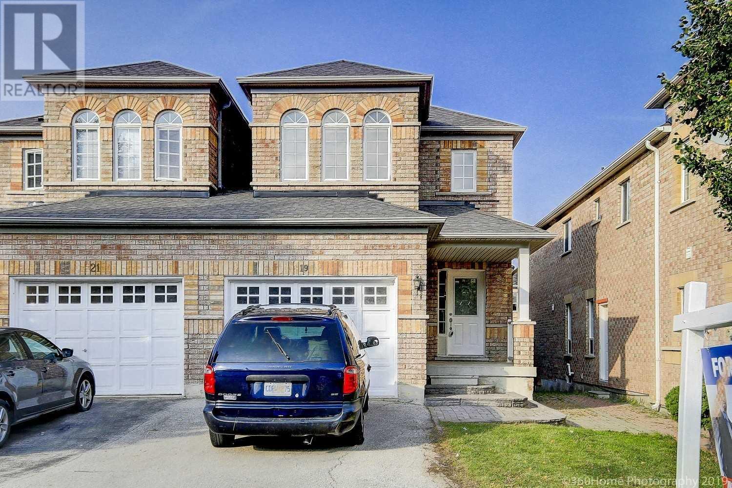 19 Casabel Dr, Vaughan, Ontario  L6A 3L5 - Photo 1 - N4575615