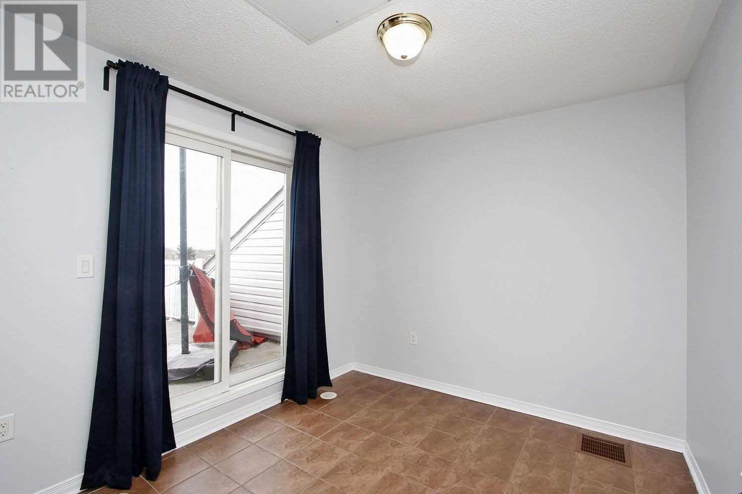 U 5 647a Warden Ave, Toronto, Ontario  M1L 0E7 - Photo 10 - E4576178