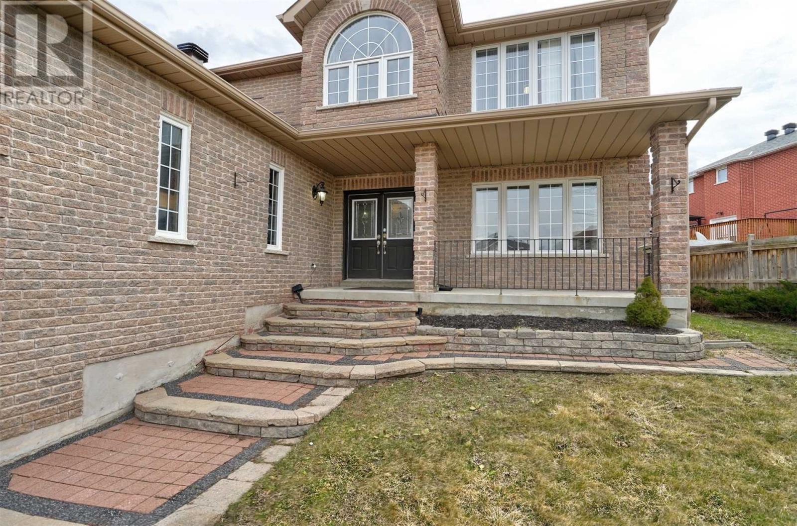 416 Mapleton Ave, Barrie, Ontario  L4N 0Z8 - Photo 1 - S4576502