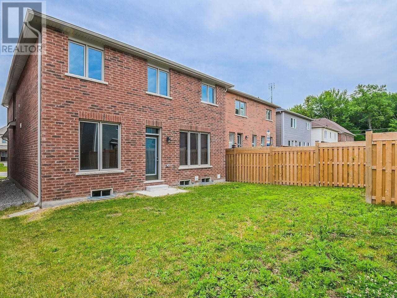 7829 Juneberry Dr, Niagara Falls, Ontario  L2H 2Y6 - Photo 6 - X4577114