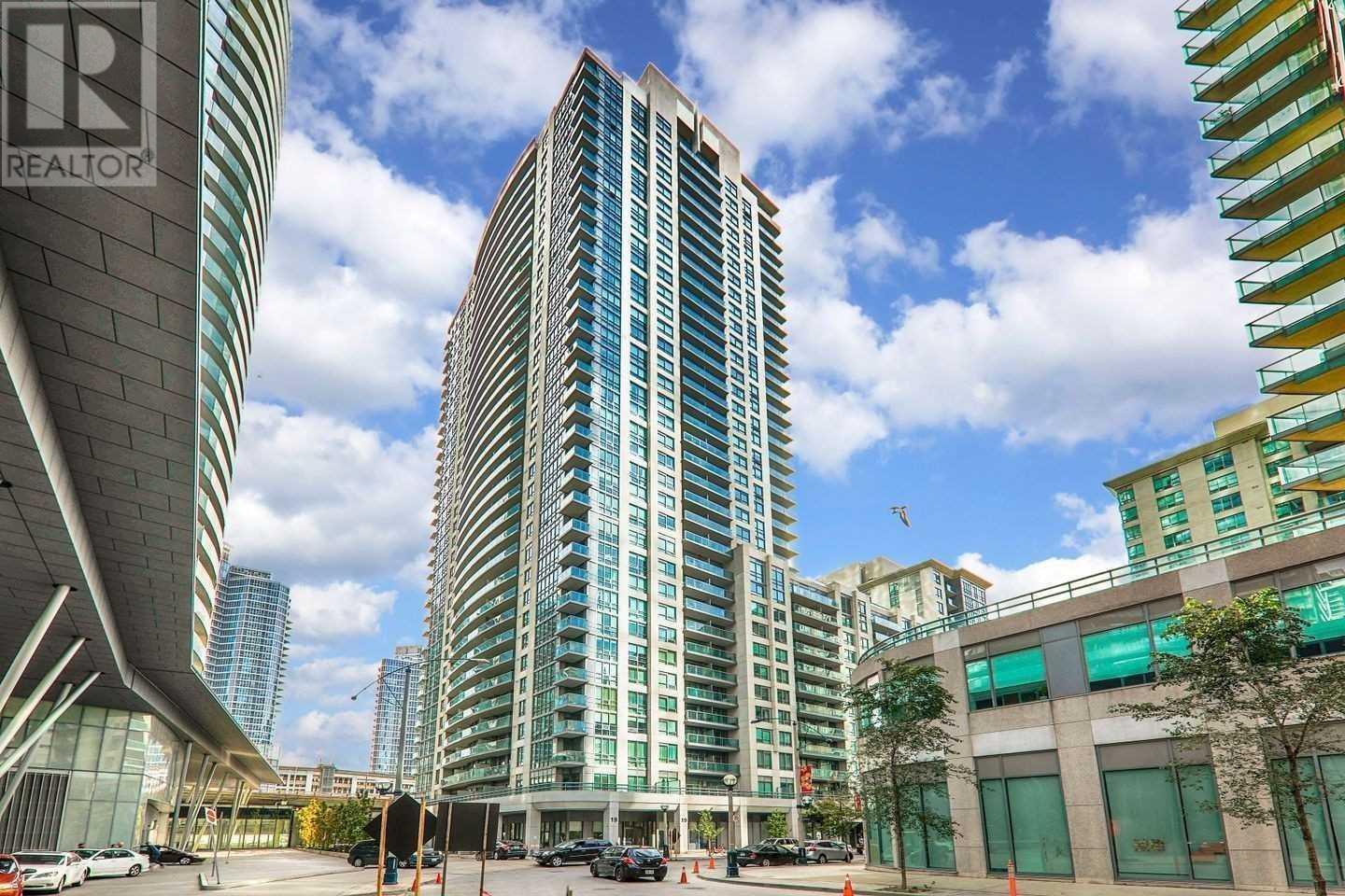 #802 -19 GRAND TRUNK CRES, toronto, Ontario