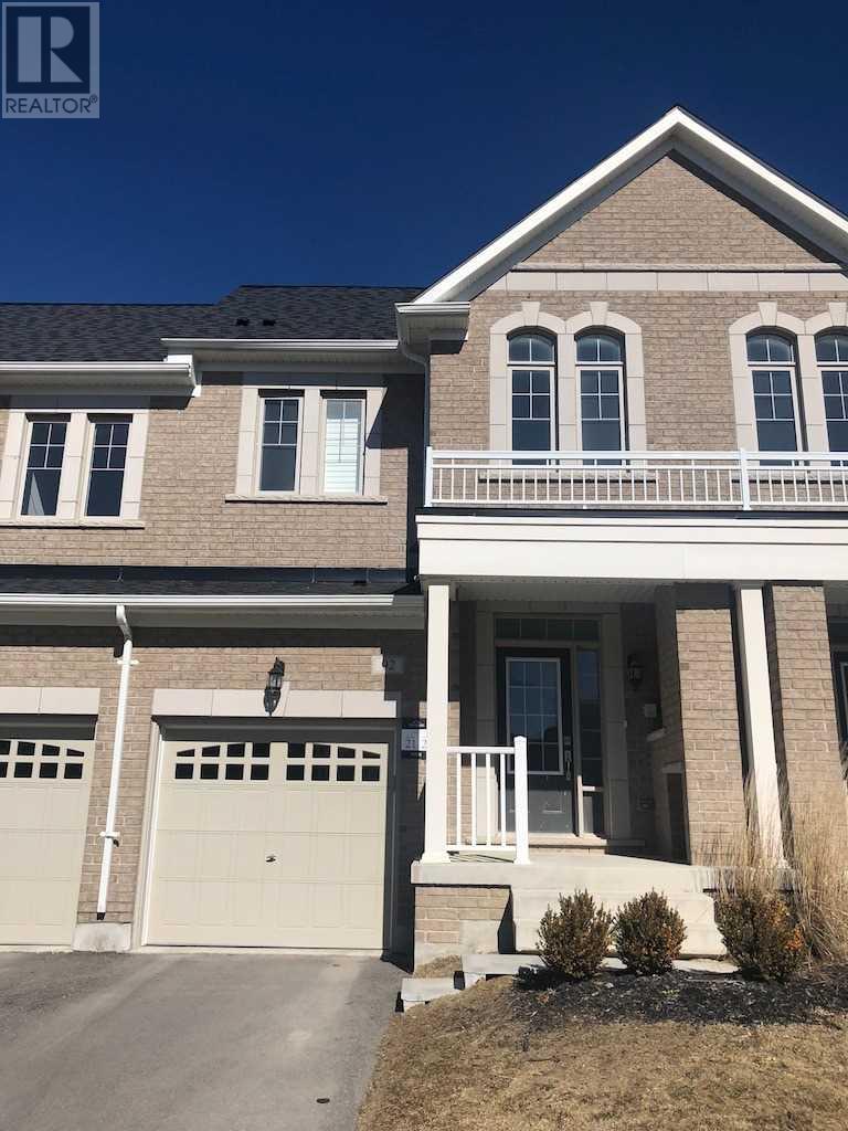 92 RADIAL DR, aurora, Ontario