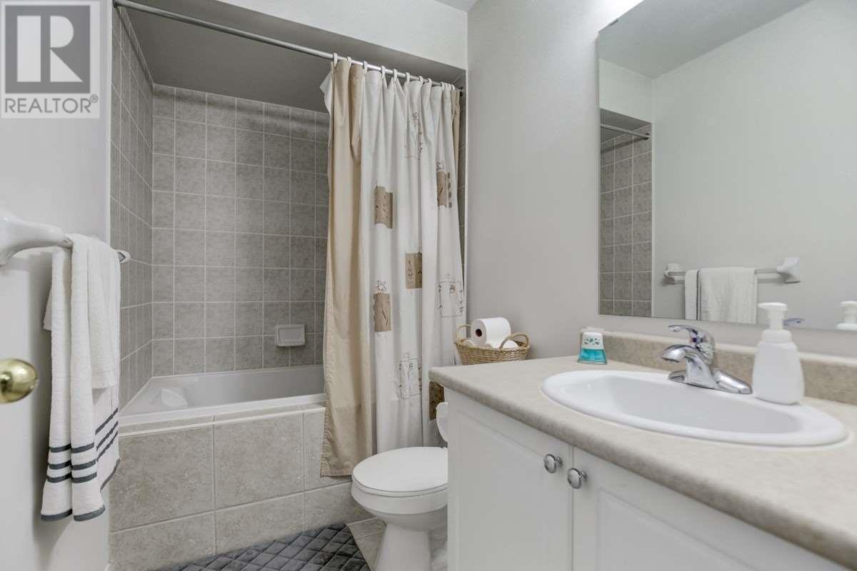 20 Rockgarden Tr, Brampton, Ontario  L6R 3M9 - Photo 14 - W4579397