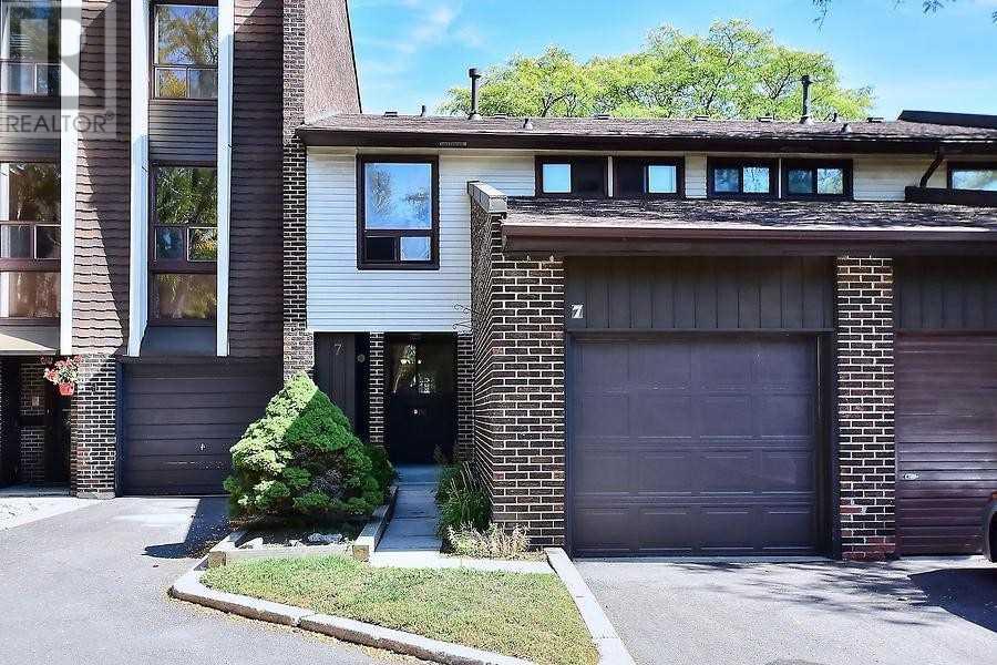 7 TURRET HILL WAY, toronto, Ontario