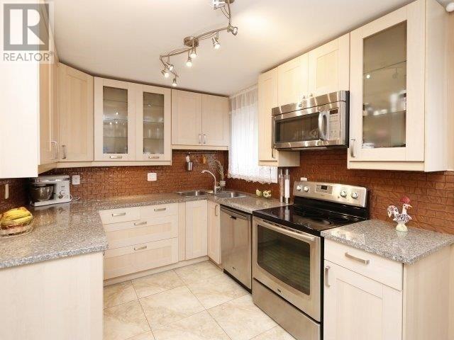 6875 Estoril Rd, Mississauga, Ontario  L5N 1N2 - Photo 6 - W4580655