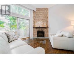 12 GRANADA CRES, toronto, Ontario